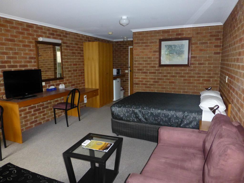 Inverloch Central Motor Inn Екстер'єр фото
